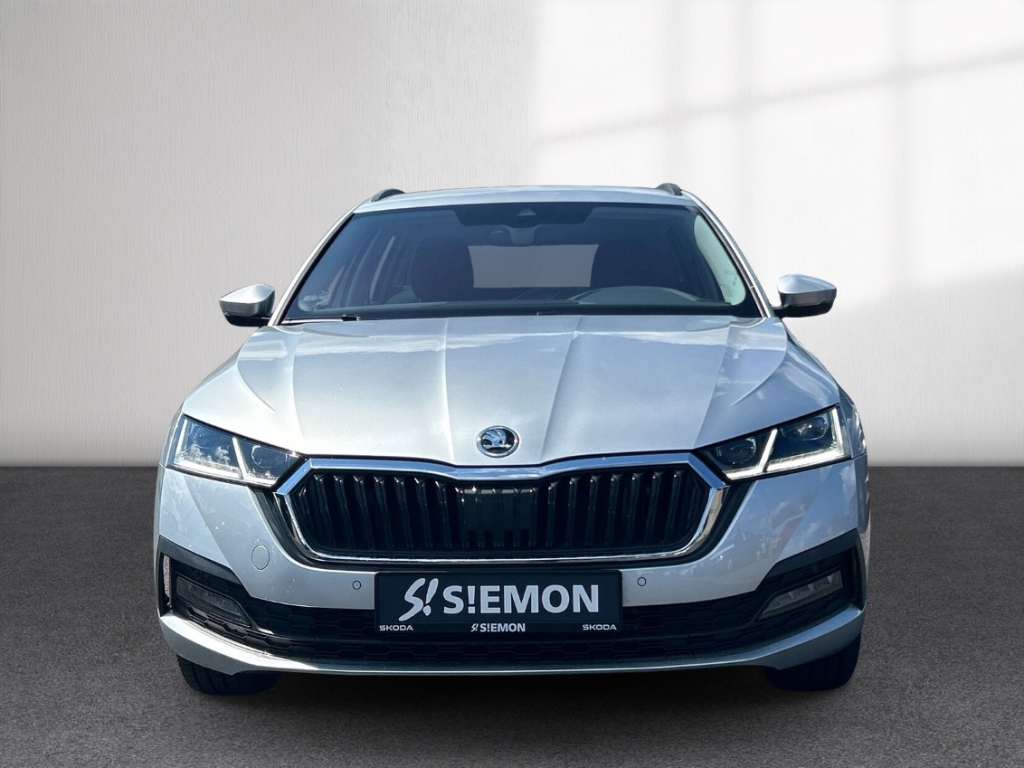 Fahrzeugabbildung SKODA Octavia Combi Tour ACC PDC ESP Apple CarPlay