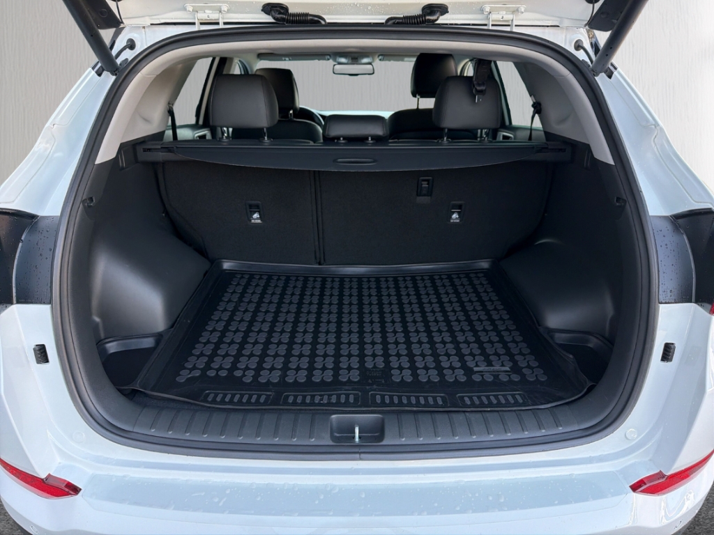 Fahrzeugabbildung Hyundai TUCSON 1.6 T-GDI 4WD DCT Premium AHK Pano Navi
