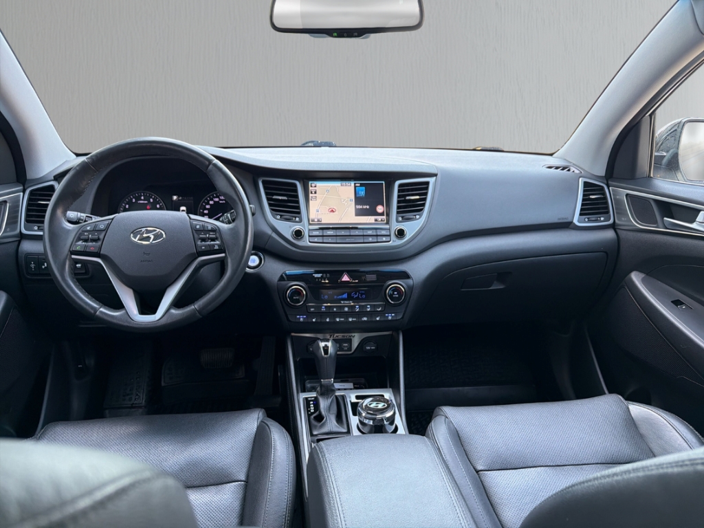 Fahrzeugabbildung Hyundai TUCSON 1.6 T-GDI 4WD DCT Premium AHK Pano Navi