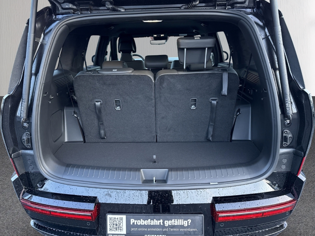 Fahrzeugabbildung Hyundai SANTA FE MY26 HEV 1.6 4WD BLACKLINE 7-Sitze Schiebedach HUD Navi Leder digitales Cockpit