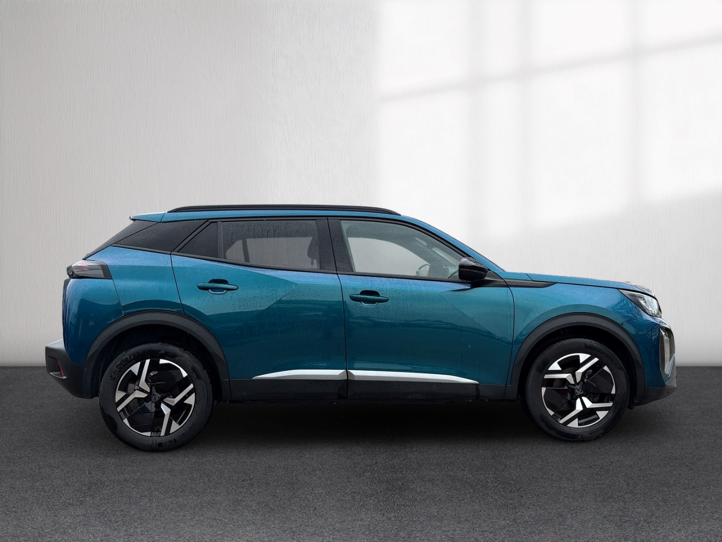 Fahrzeugabbildung Peugeot 2008 Allure LED PDC Kamera Alu 17