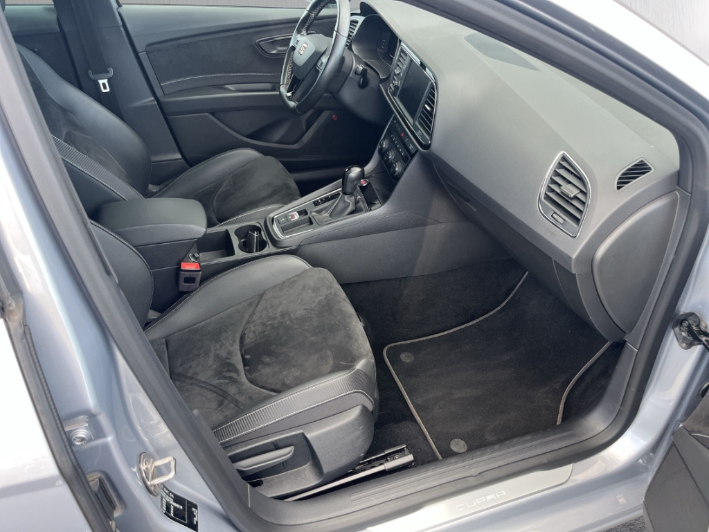 Fahrzeugabbildung SEAT Leon ST Cupra 300 4Drive PANO VIRT ACC DCC BEATS