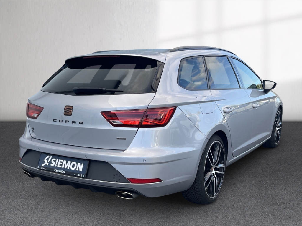 Fahrzeugabbildung SEAT Leon ST Cupra 300 4Drive PANO VIRT ACC DCC BEATS