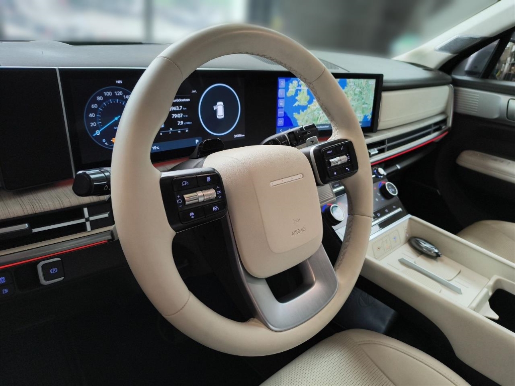 Fahrzeugabbildung Hyundai SANTA FE PHEV MY25 1.6 AT 4WD Signature Tech Dig-Key 5-Sitz Navi Leder Digitales Cockpit