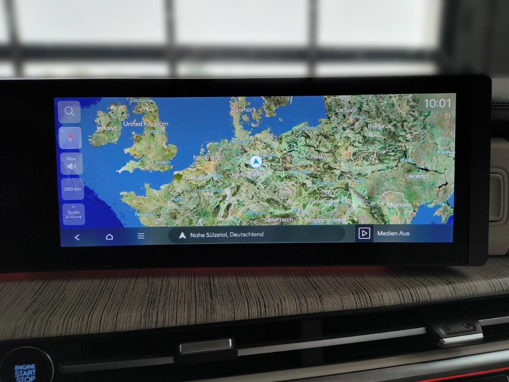 Fahrzeugabbildung Hyundai SANTA FE PHEV MY25 1.6 AT 4WD Signature Tech Dig-Key 5-Sitz Navi Leder Digitales Cockpit