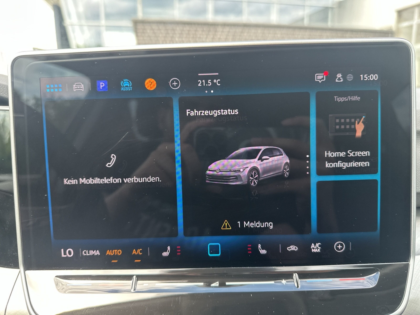 Fahrzeugabbildung Volkswagen Golf VIII 1.5 TSI Life LED ACC SHZ PDC VirtCock