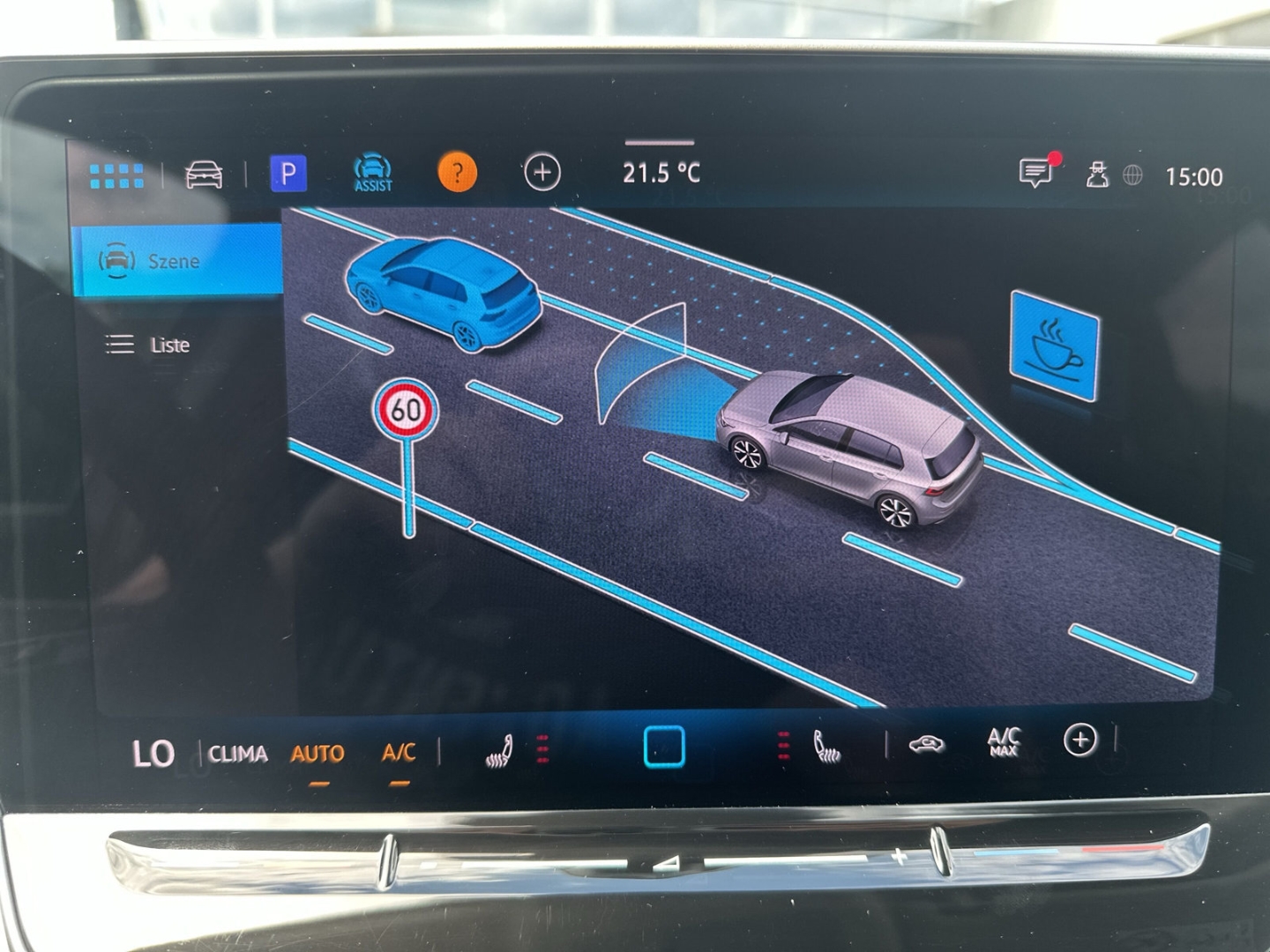 Fahrzeugabbildung Volkswagen Golf VIII 1.5 TSI Life LED ACC SHZ PDC VirtCock