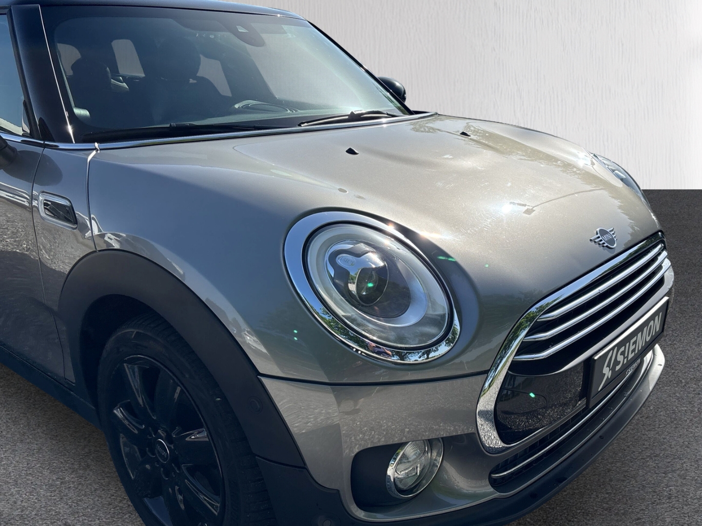 Fahrzeugabbildung MINI Cooper D Clubman 2.0 SHZ RFK Pano LED PPS