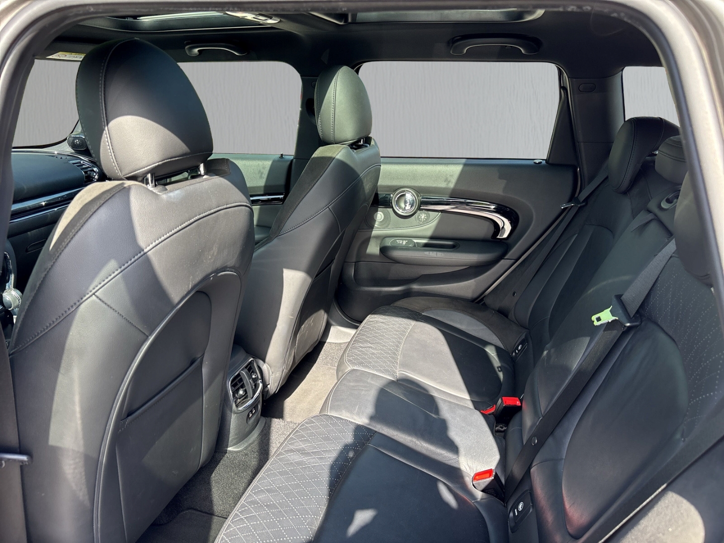 Fahrzeugabbildung MINI Cooper D Clubman 2.0 SHZ RFK Pano LED PPS