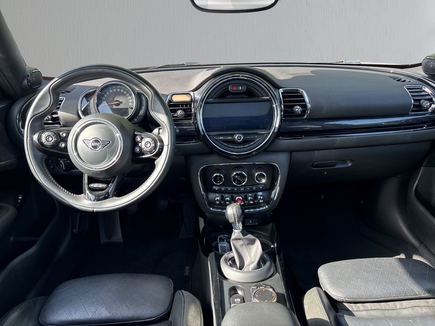 Fahrzeugabbildung MINI Cooper D Clubman 2.0 SHZ RFK Pano LED PPS