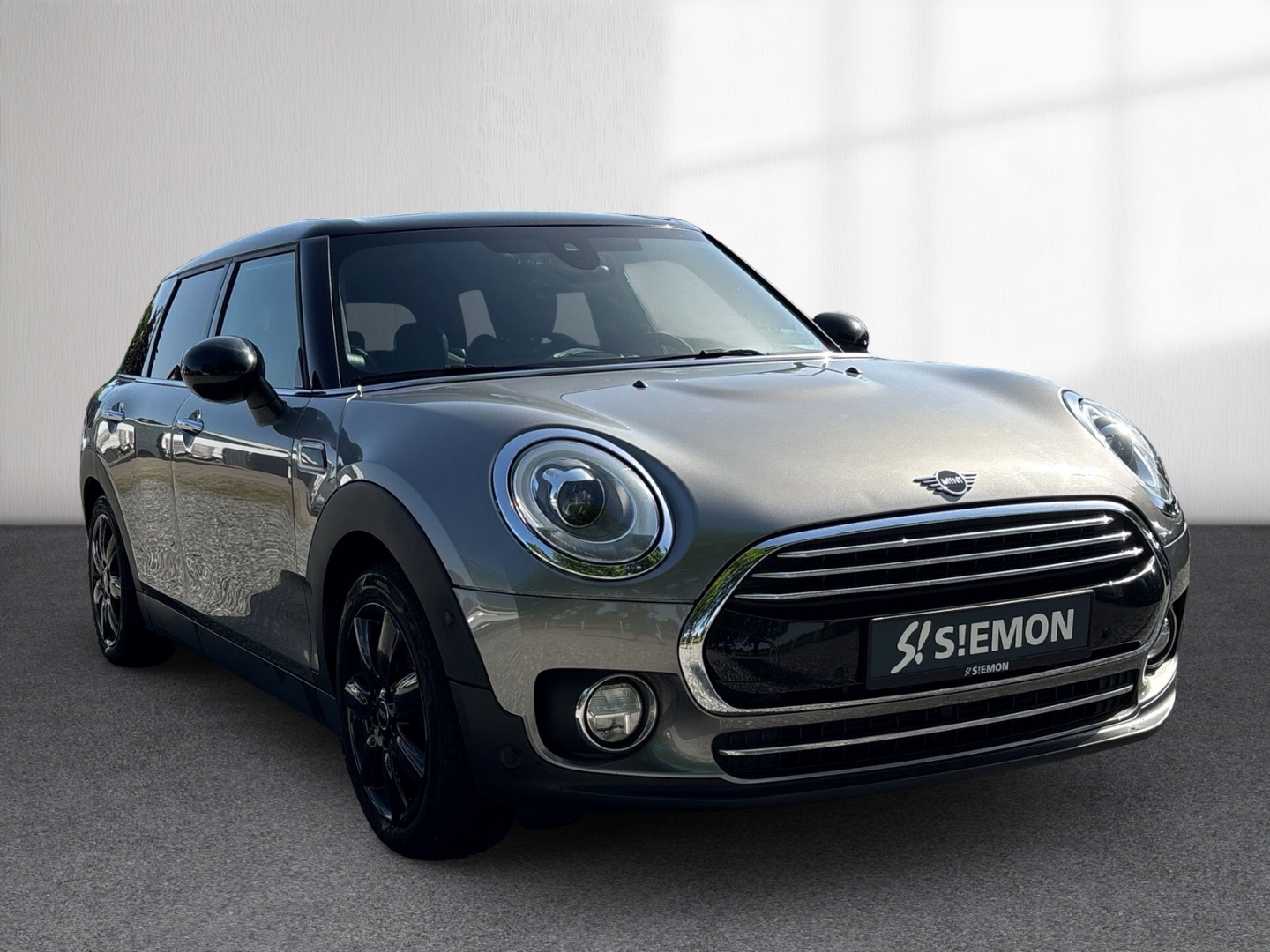 Fahrzeugabbildung MINI Cooper D Clubman 2.0 SHZ RFK Pano LED PPS