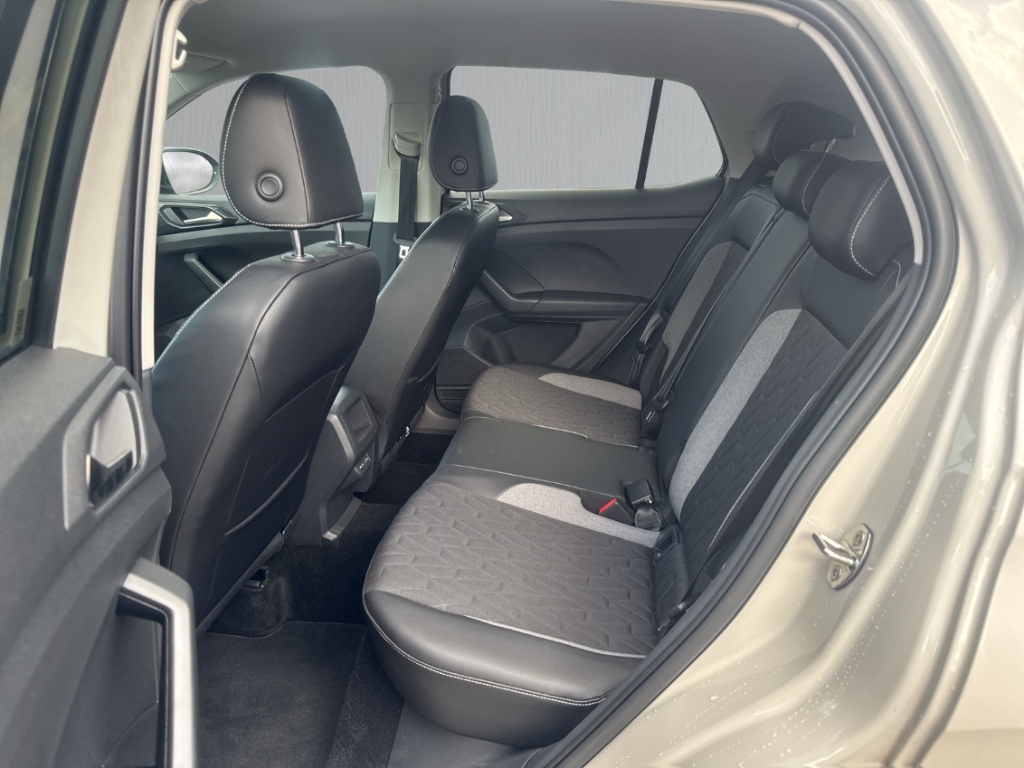Fahrzeugabbildung Volkswagen T-Cross 1.0 TSI ENERGY LED AHK GJR PDC SHZ Temp