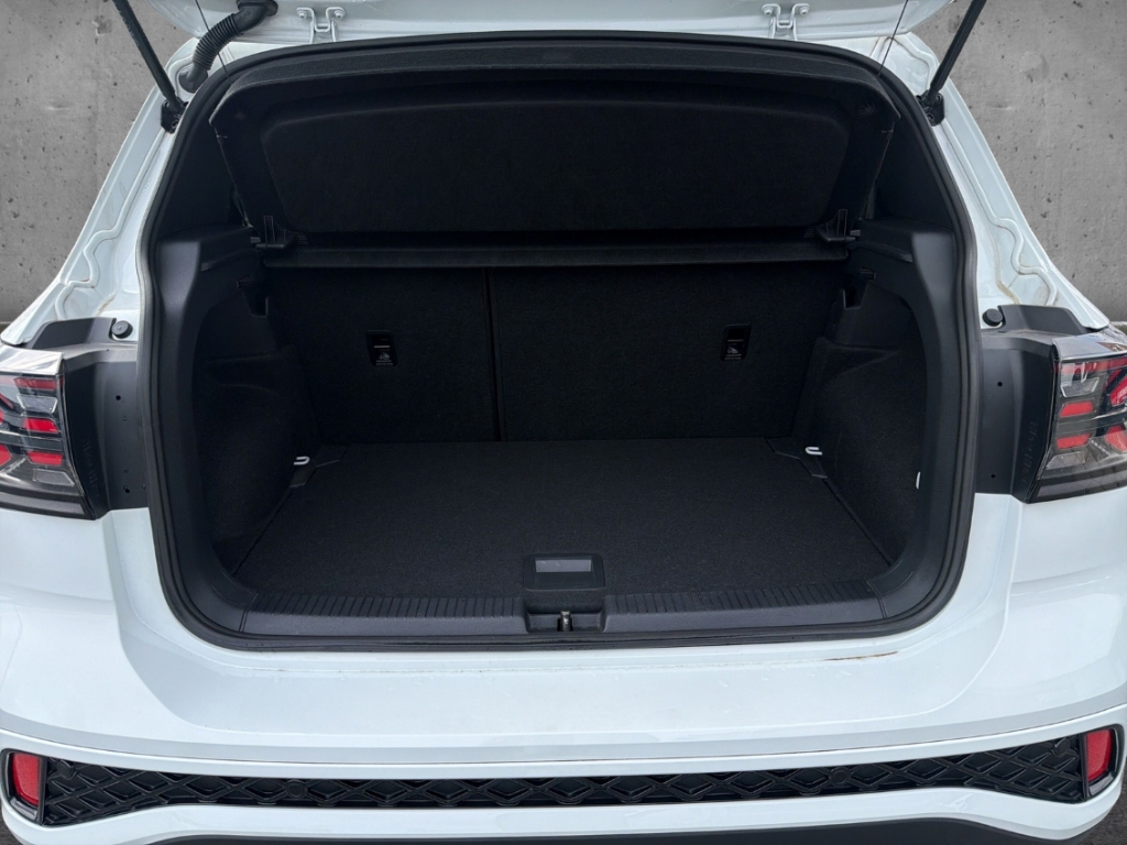 Fahrzeugabbildung Volkswagen T-Cross 1.0 TSI DSG R-Line IQ.Light Navi ACC SHZ