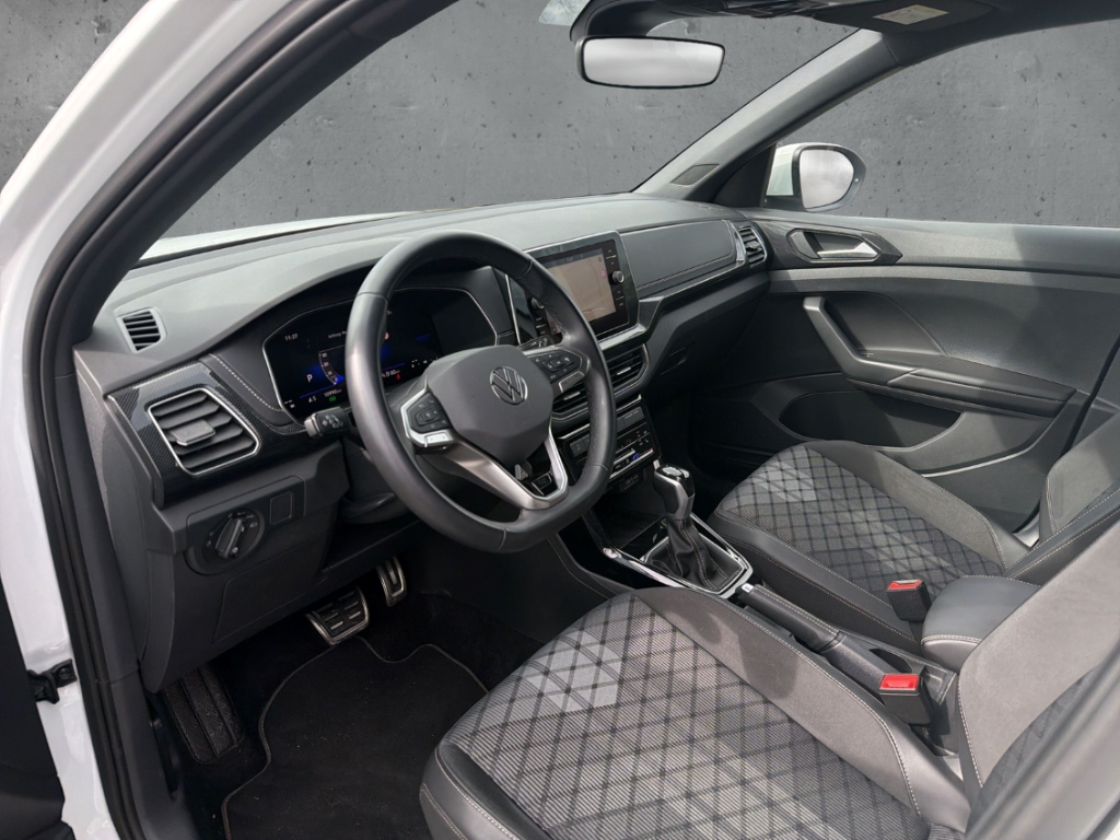 Fahrzeugabbildung Volkswagen T-Cross 1.0 TSI DSG R-Line IQ.Light Navi ACC SHZ