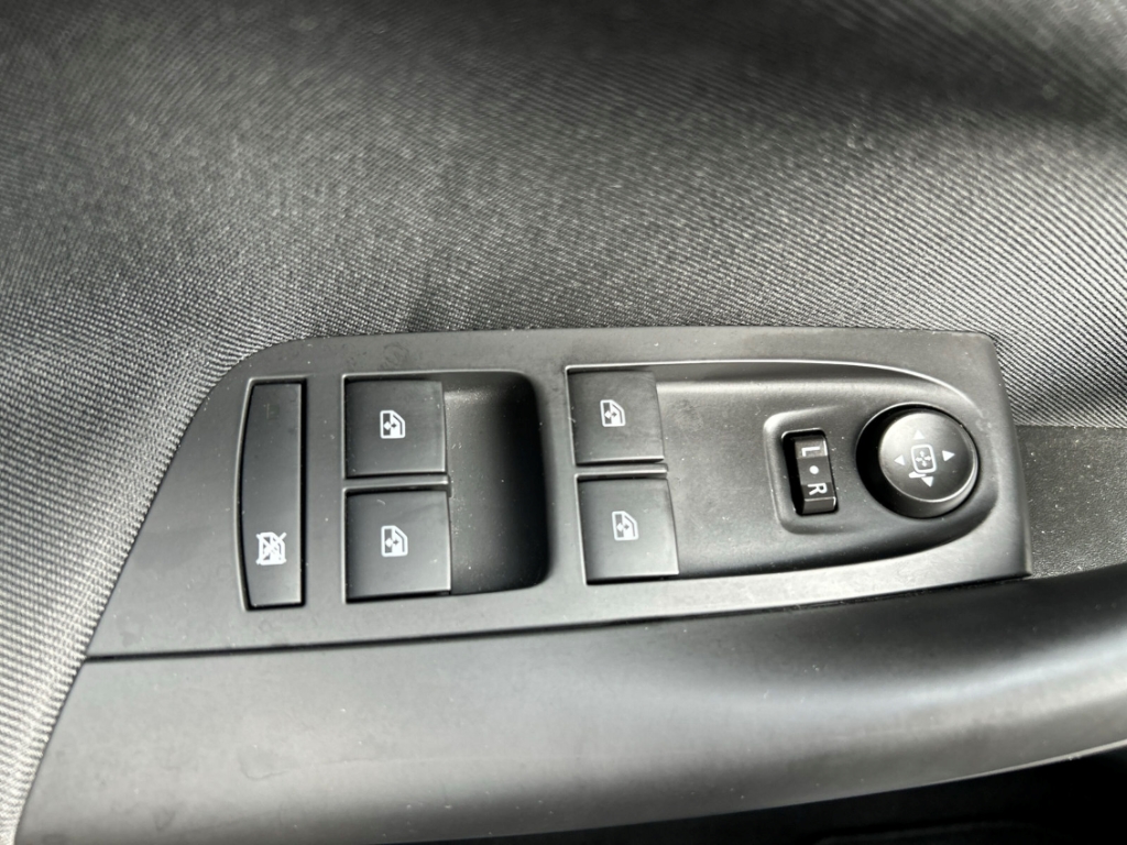 Fahrzeugabbildung Opel Astra K 1.2 Turbo Navi RKam LED PDC SHZ GRA Allwetter