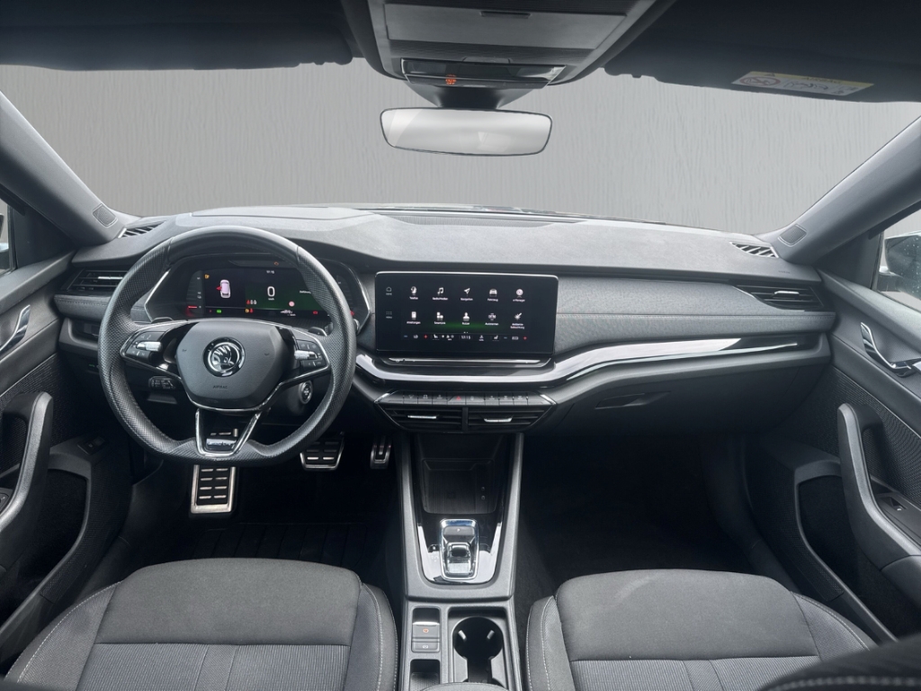 Fahrzeugabbildung SKODA Octavia Sportline iV ACC SHZ NAV KLIM HEAD UP