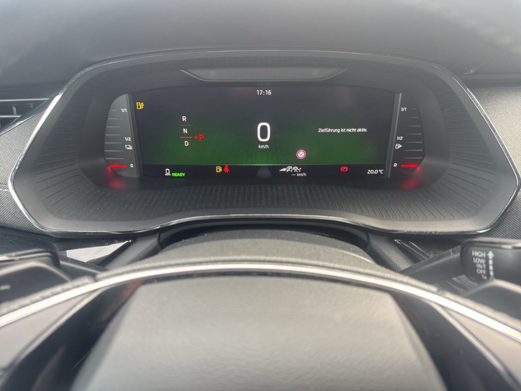Fahrzeugabbildung SKODA Octavia Sportline iV ACC SHZ NAV KLIM HEAD UP