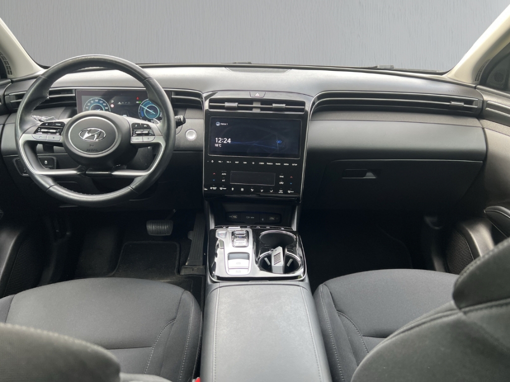 Fahrzeugabbildung Hyundai TUCSON Trend 2WD HEV 1.6 T-GDi TREND Navi LED ACC