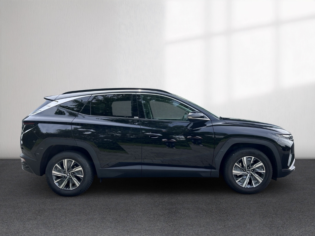 Fahrzeugabbildung Hyundai TUCSON Trend 2WD HEV 1.6 T-GDi TREND Navi LED ACC