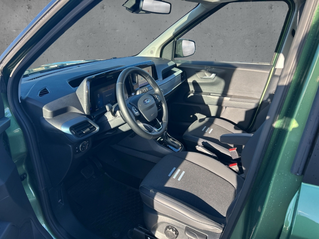 Fahrzeugabbildung Ford Tourneo Courier Active DCT Navi ACC BLIS Winter Klimaaut.