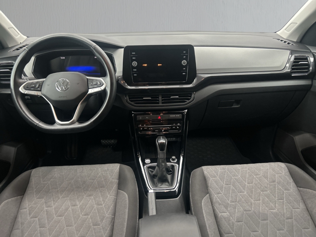 Fahrzeugabbildung Volkswagen T-Cross 1.0 TSI DSG Life ACC LED IQ.Drive SHZ R-Kam