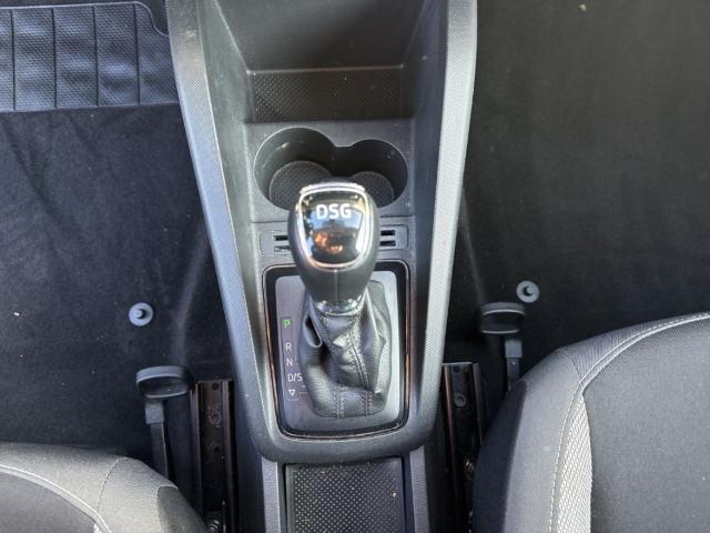 Fahrzeugabbildung SKODA Fabia 1.2 TSI DSG Ambition Kima PDC SHZ GRA