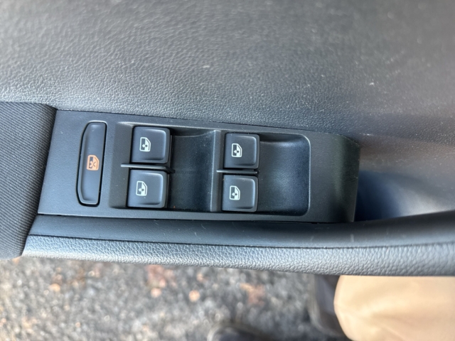 Fahrzeugabbildung SKODA Fabia 1.2 TSI DSG Ambition Kima PDC SHZ GRA