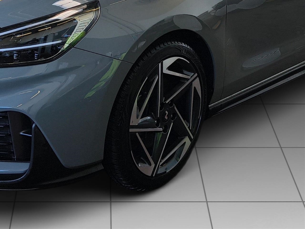 Fahrzeugabbildung Hyundai i30 FL Kombi 1.5 T-GDI 48V DCT N-Line Sitz-Paket MY25 Sportpaket Navi Digitales Cockpit