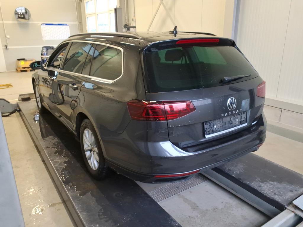 Fahrzeugabbildung Volkswagen Passat Variant TDI DSG Busines AHK IQ.LIGHT RKam