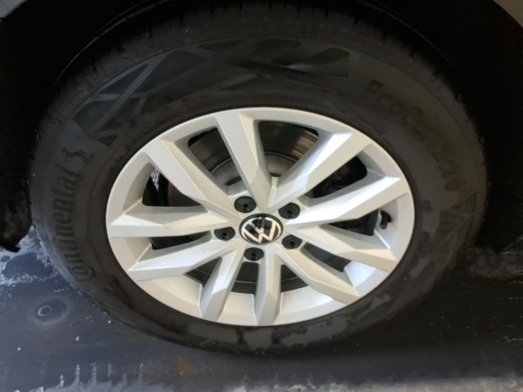 Fahrzeugabbildung Volkswagen Passat Variant TDI DSG Busines AHK IQ.LIGHT RKam