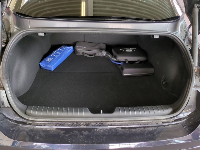 Fahrzeugabbildung Hyundai IONIQ 6 77,4kWh 4WD UNIQ Digi-Spiegel 20LM Schiebedach HUD Navi Digitales Cockpit Memory Sitze