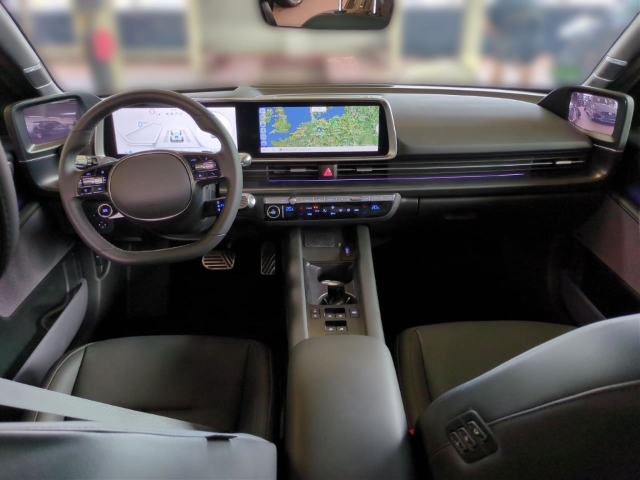 Fahrzeugabbildung Hyundai IONIQ 6 77,4kWh 4WD UNIQ Digi-Spiegel 20LM Schiebedach HUD Navi Digitales Cockpit Memory Sitze