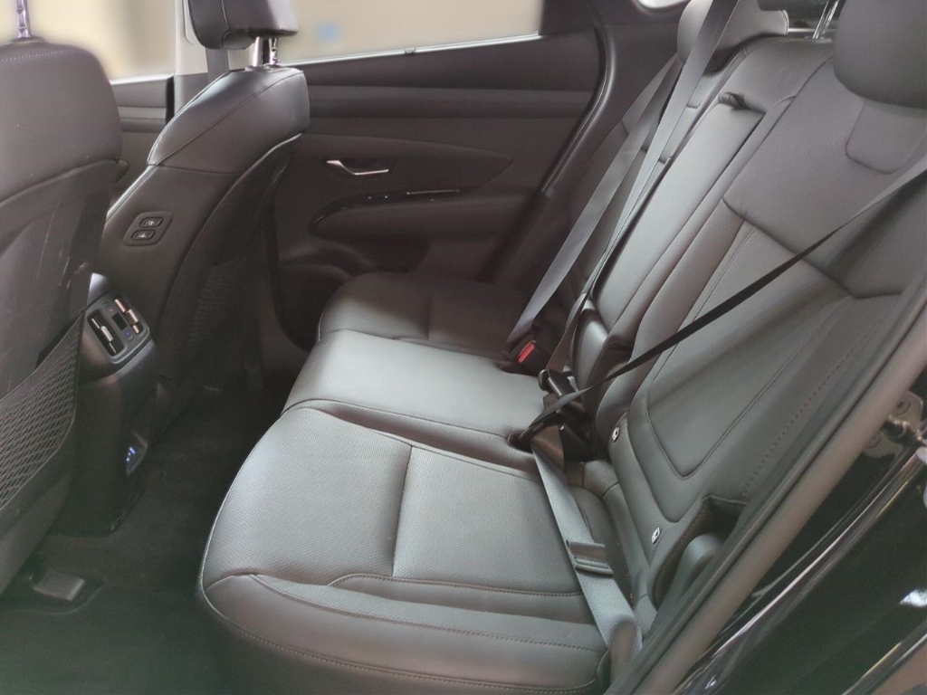 Fahrzeugabbildung Hyundai TUCSON FL PHEV 1.6 AT 4WD MY25 Prime Assist-P MATRIX-LED Leder Digitales Cockpit