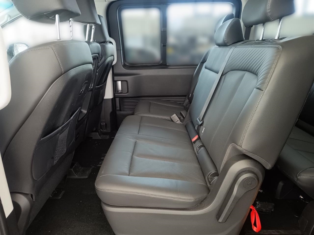 Fahrzeugabbildung Hyundai STARIA HEV 1.6 2WD 9-Sitzer Prime Pano Park-P 360 Kamera Klimasitze Navi Digitales Cockpit