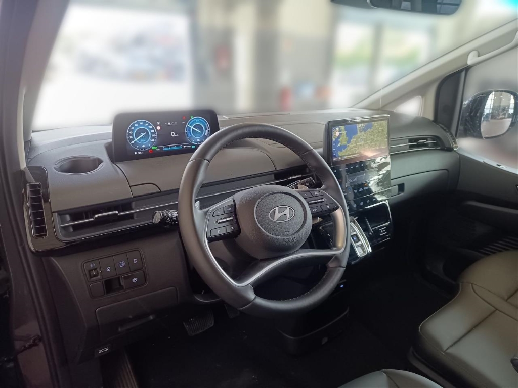 Fahrzeugabbildung Hyundai STARIA HEV 1.6 2WD 9-Sitzer Prime Pano Park-P 360 Kamera Klimasitze Navi Digitales Cockpit
