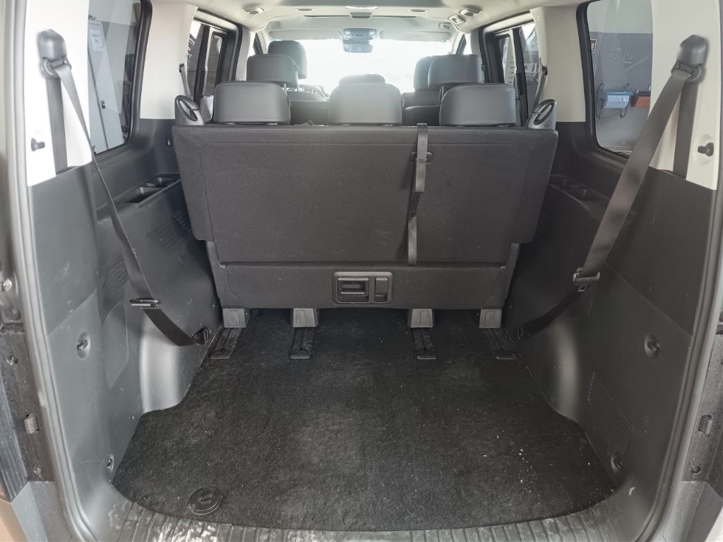 Fahrzeugabbildung Hyundai STARIA HEV 1.6 2WD 9-Sitzer Prime Pano Park-P 360 Kamera Klimasitze Navi Digitales Cockpit