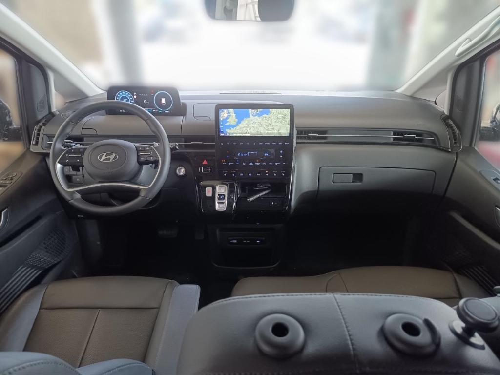 Fahrzeugabbildung Hyundai STARIA HEV 1.6 2WD 9-Sitzer Prime Pano Park-P 360 Kamera Klimasitze Navi Digitales Cockpit