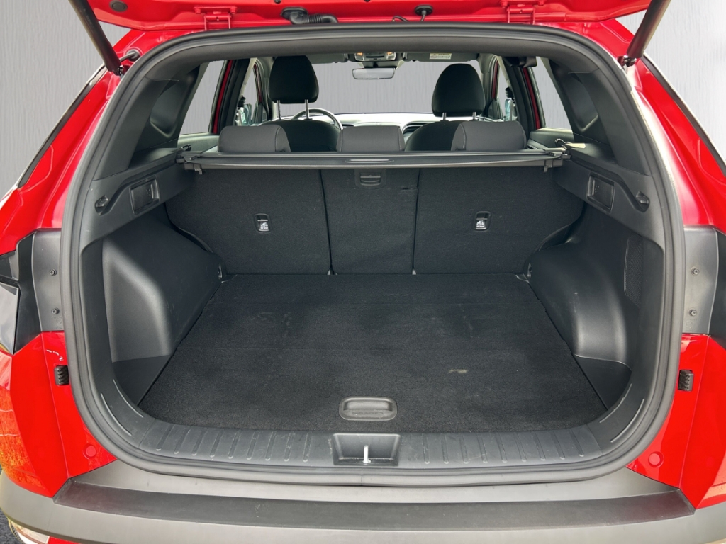 Fahrzeugabbildung Hyundai TUCSON 1.6 T-GDi MT 2WD ADVANTAGE Navi Digitales Cockpit Soundsystem
