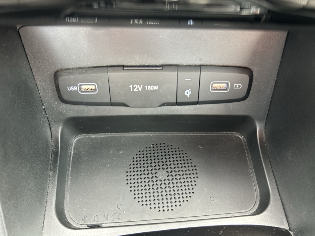 Fahrzeugabbildung Hyundai TUCSON 1.6 T-GDi MT 2WD ADVANTAGE Navi Digitales Cockpit Soundsystem