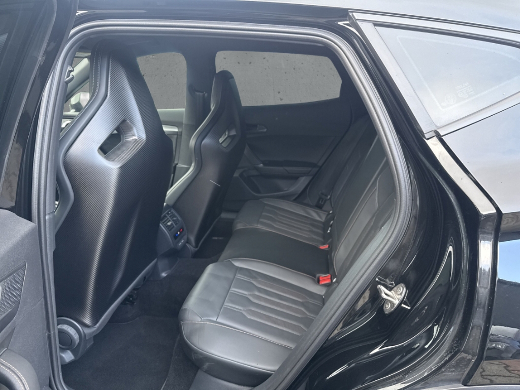Fahrzeugabbildung CUPRA Formentor 2.5 TSI VZ5 LED NAVI PDC SHZ R-Kam Bea AD Leder Digitales Cockpit Soundsystem