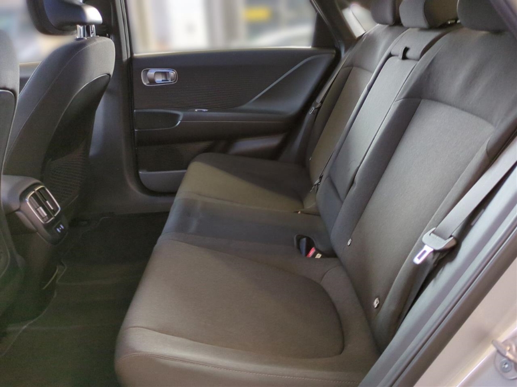 Fahrzeugabbildung Hyundai IONIQ 6 53kWh 2WD DYNAMIQ inkl.Winterräder Navi Digitales Cockpit LED ACC El. Heckklappe