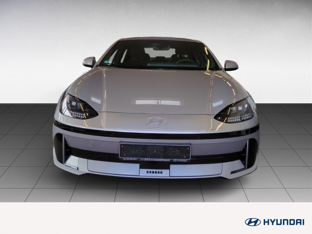 Fahrzeugabbildung Hyundai IONIQ 6 53kWh 2WD DYNAMIQ inkl.Winterräder Navi Digitales Cockpit LED ACC El. Heckklappe