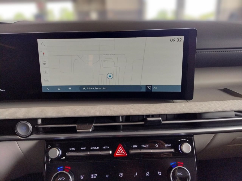 Fahrzeugabbildung Hyundai TUCSON FL PHEV 1.6 AT 4WD MY25 Prime ECS Assist-P MATRIX-LED Leder Digitales Cockpit