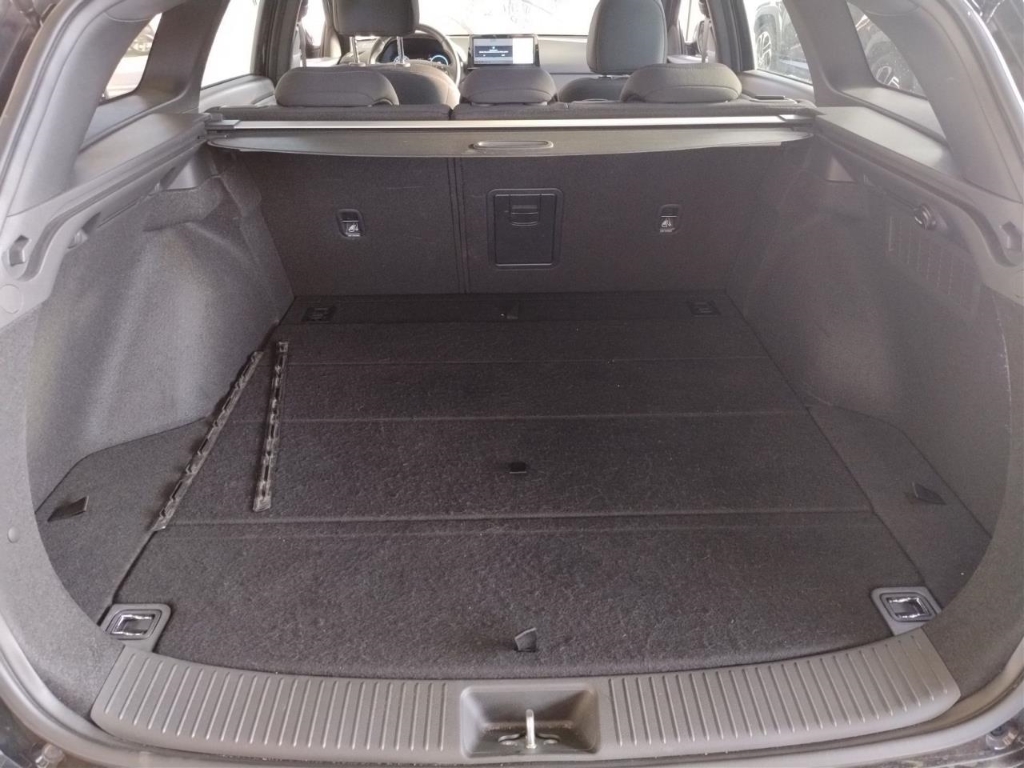 Fahrzeugabbildung Hyundai i30 FL Kombi 1.5 T-GDI MT 48V Advantage Panoramadach Navi Digitales Cockpit