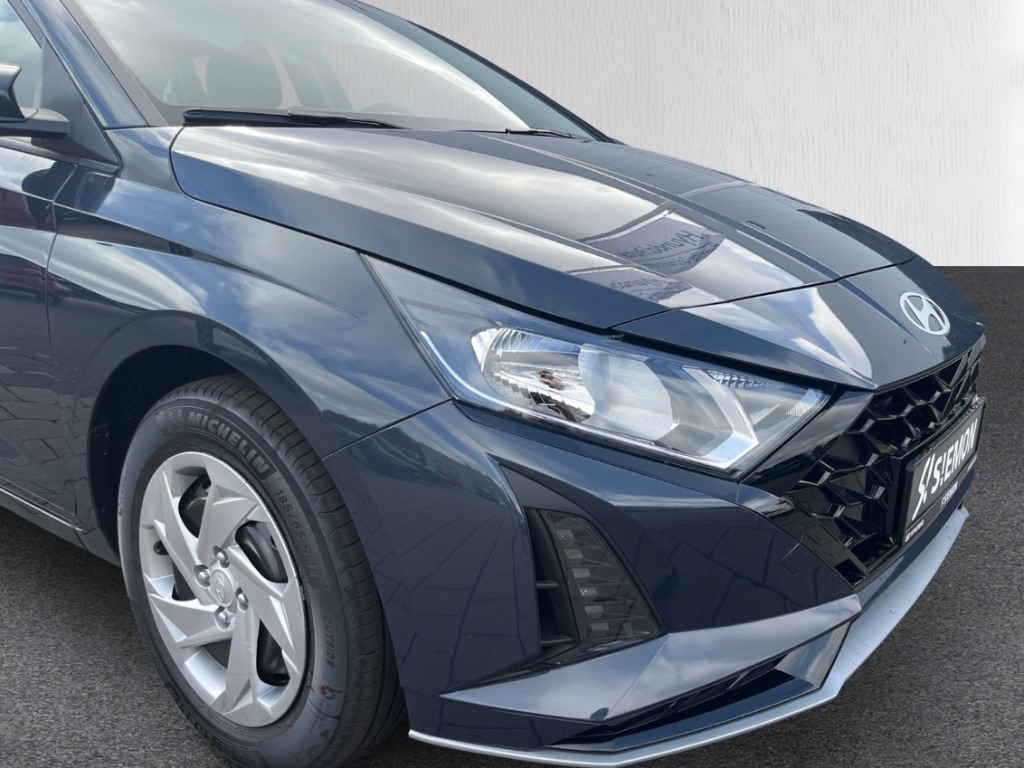 Fahrzeugabbildung Hyundai i20 FL MY27 1.0 T-GDi Select Navi DAB Rückfahrkamera Apple CarPlay Android Auto