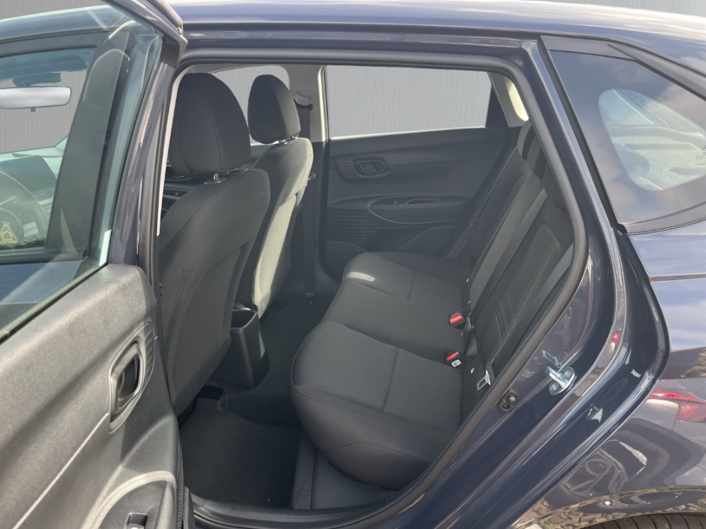 Fahrzeugabbildung Hyundai i20 FL MY27 1.0 T-GDi Select Navi DAB Rückfahrkamera Apple CarPlay Android Auto