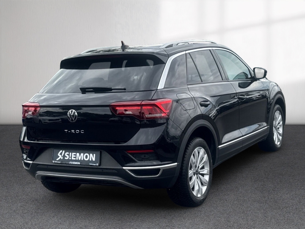 Fahrzeugabbildung Volkswagen T-Roc 1.5 TSI DSG Sport AHK LED Navi ACC Kamera