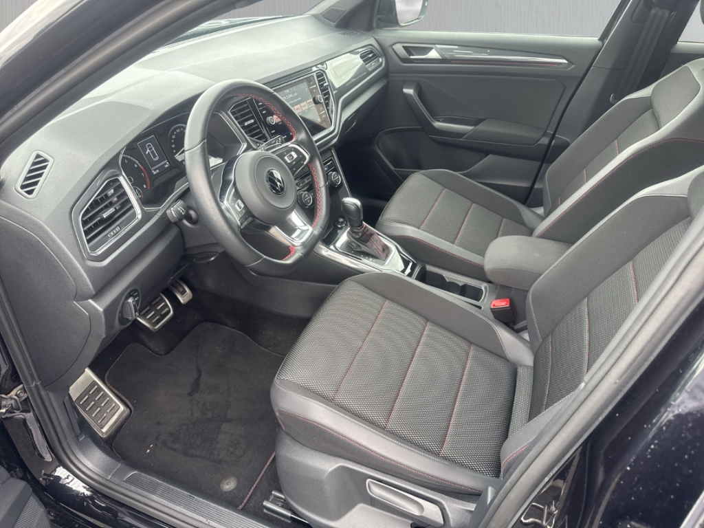 Fahrzeugabbildung Volkswagen T-Roc 1.5 TSI DSG Sport AHK LED Navi ACC Kamera