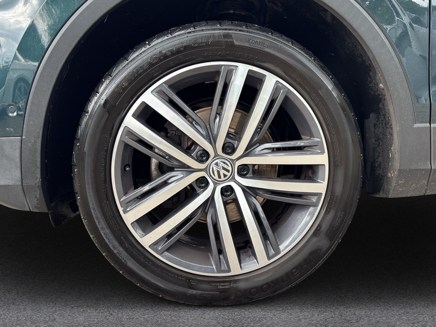 Fahrzeugabbildung Volkswagen Tiguan Allspace Highline 4Motion 2.0 TDI AHK LED SHZ NAV