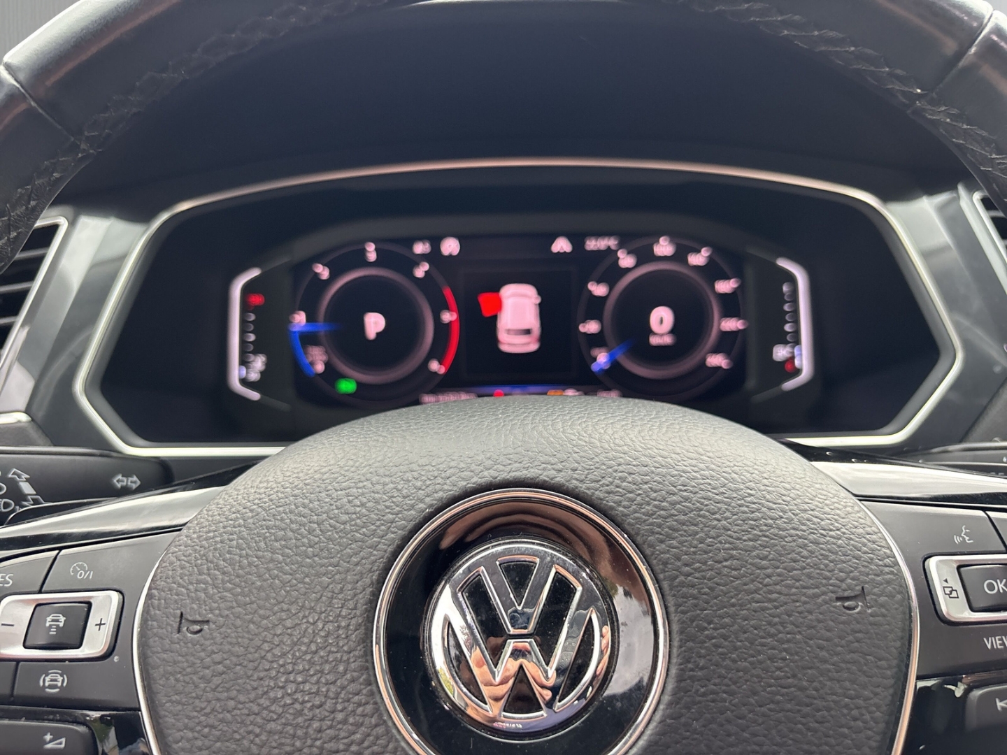 Fahrzeugabbildung Volkswagen Tiguan Allspace Highline 4Motion 2.0 TDI AHK LED SHZ NAV